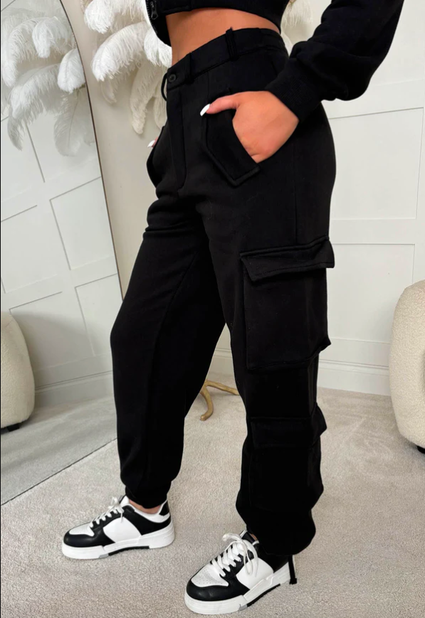 Theal Black Zipped Jacket & Cargo Jogger Set